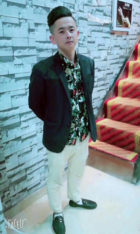 男人三十而立的第一张照片--长乐相亲服务中心