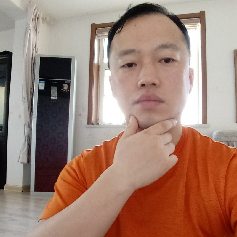 爱热闹的人的第一张照片--长乐相亲服务中心