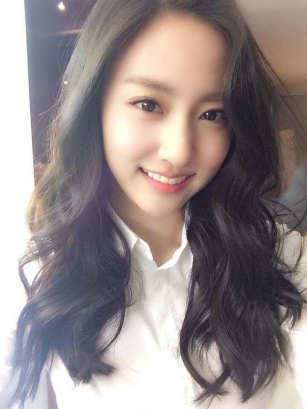 等爱的易微的第一张照片--长乐相亲服务中心