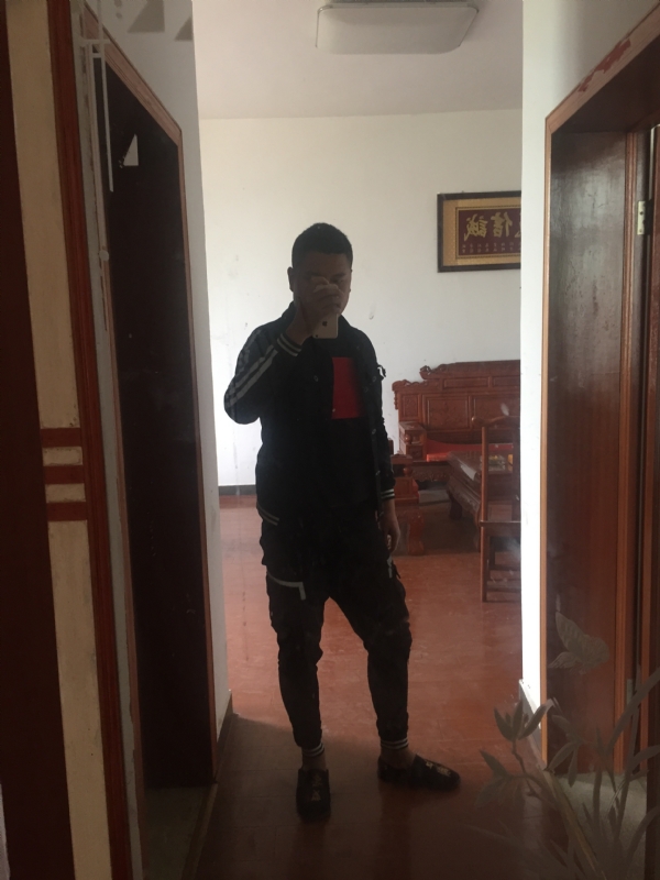 MC无所畏惧的第一张照片--长乐相亲服务中心