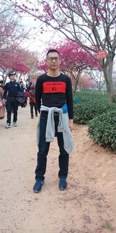 小梁的第一张照片--长乐相亲服务中心