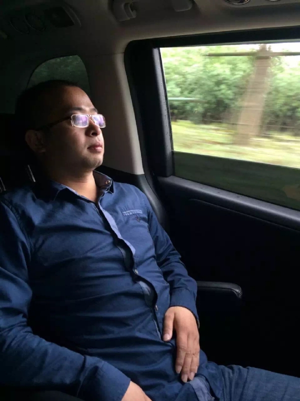 世界那么大的第三张照片--长乐相亲服务中心