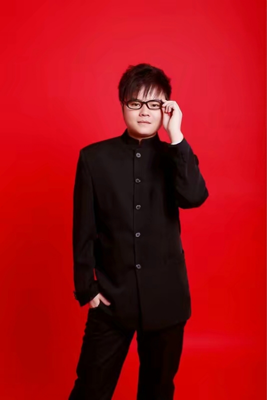 站在远处看童年的第一张照片--长乐相亲服务中心