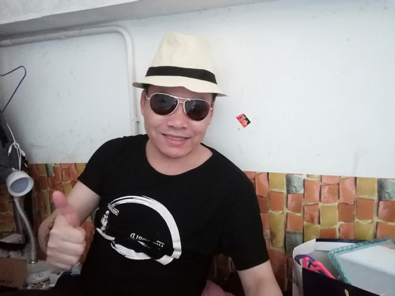 艰难爱情的第一张照片--长乐相亲服务中心