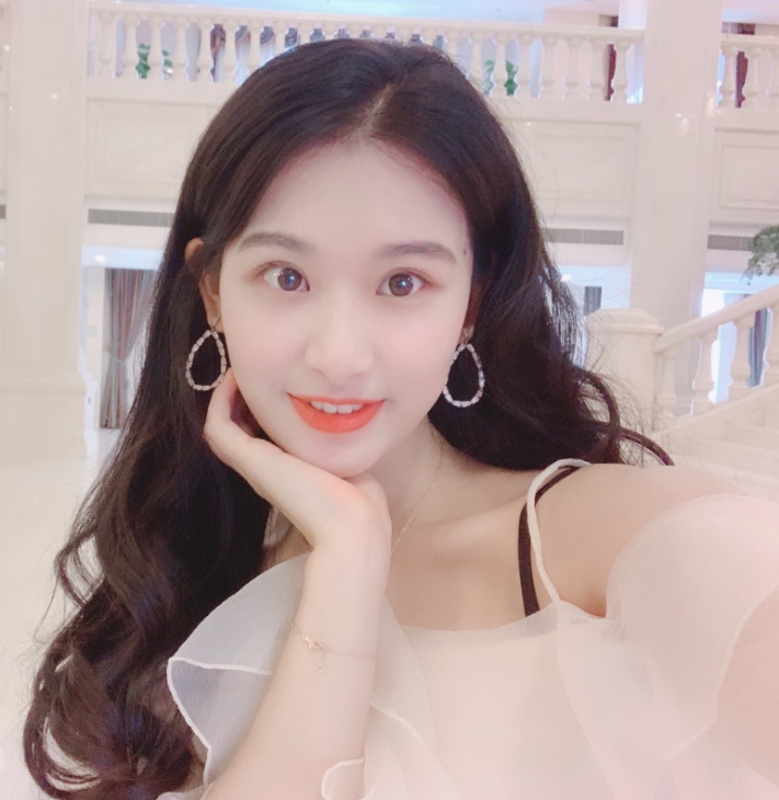 薇信zsqyaer的第一张照片--长乐相亲服务中心