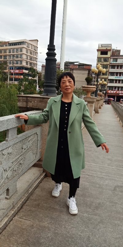 小玲的第一张照片--长乐相亲服务中心