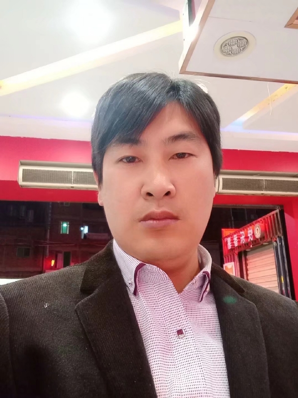 奔跑的第二张照片--长乐相亲服务中心