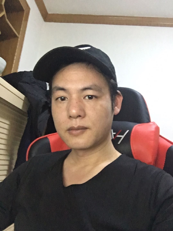 扛枪打鸟的第一张照片--长乐相亲服务中心