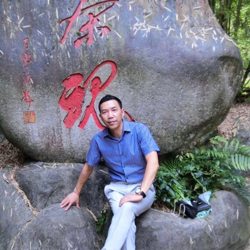 老·黄的第一张照片--长乐相亲服务中心