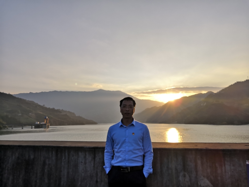 庸人自扰的第一张照片--长乐相亲服务中心