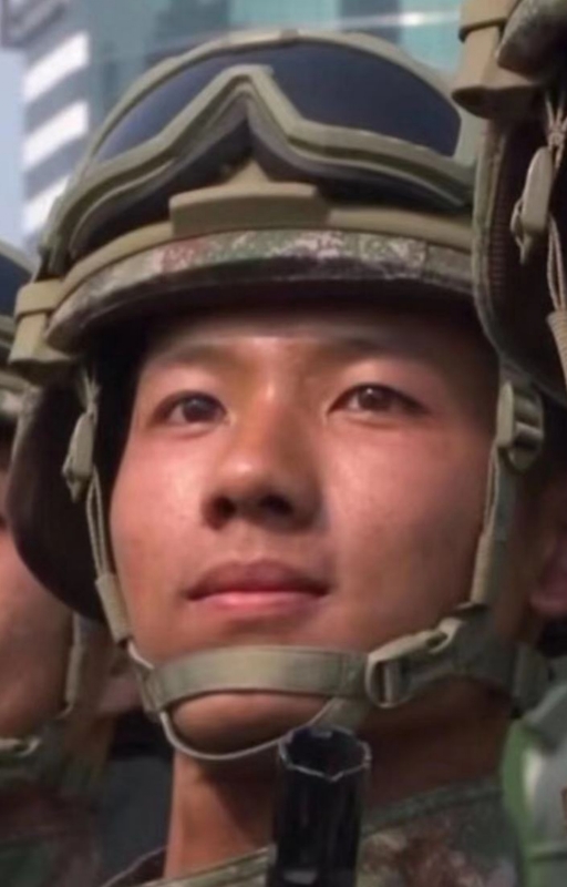 凤翼天翔的第一张照片--长乐相亲服务中心