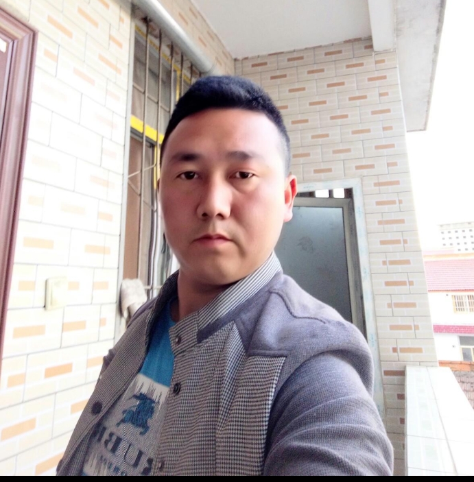 帅帅的大叔的第一张照片--长乐相亲服务中心