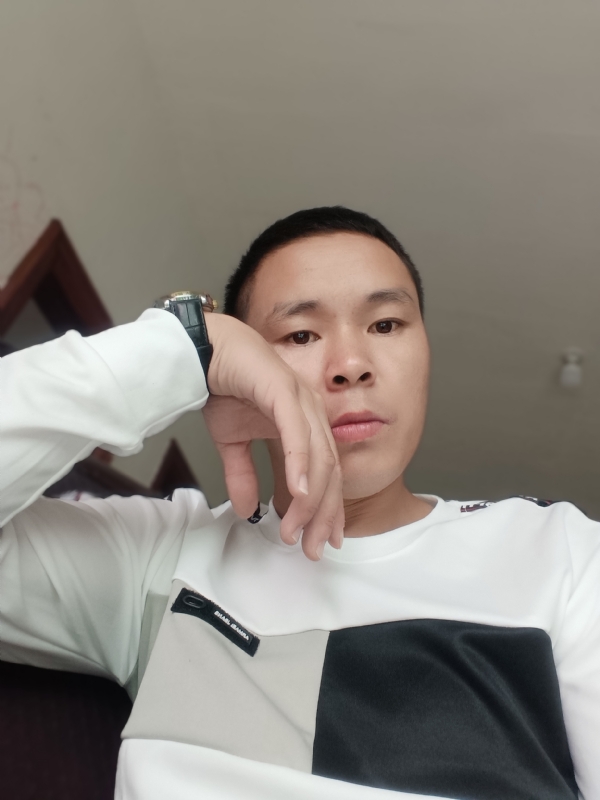 冷漠的第一张照片--长乐相亲服务中心