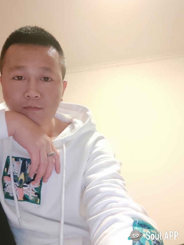 Away的第一张照片--长乐相亲服务中心