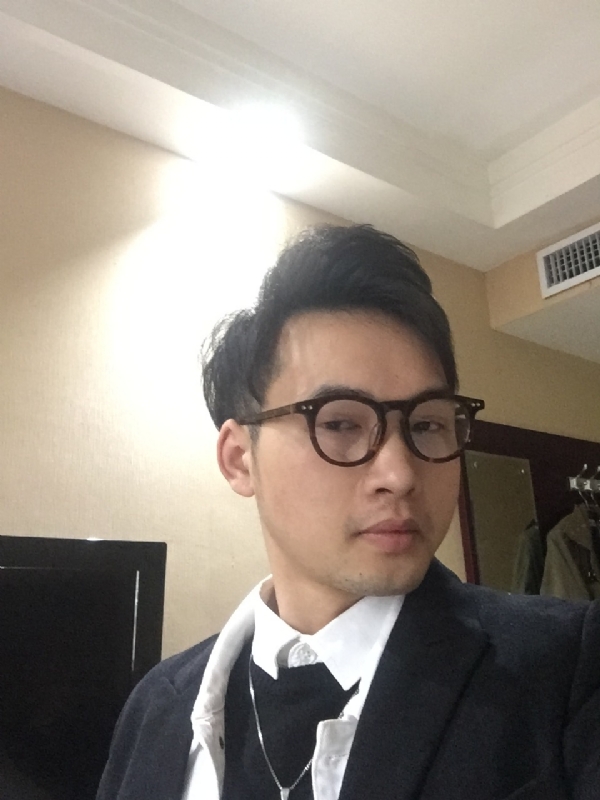 曾亮的第二张照片--长乐相亲服务中心