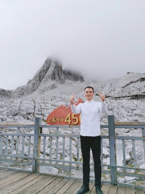 灰太狼的第一张照片--长乐相亲服务中心