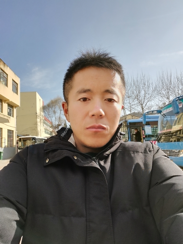 孤独的云的第一张照片--长乐相亲服务中心