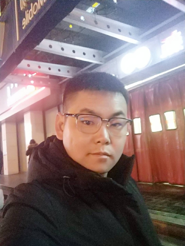 杜跃龙的第二张照片--长乐相亲服务中心