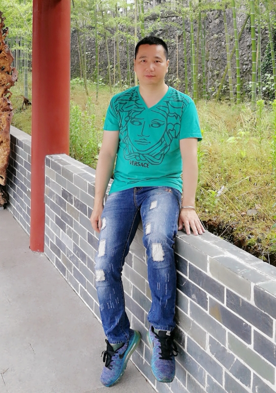 缘分不易的第一张照片--长乐相亲服务中心