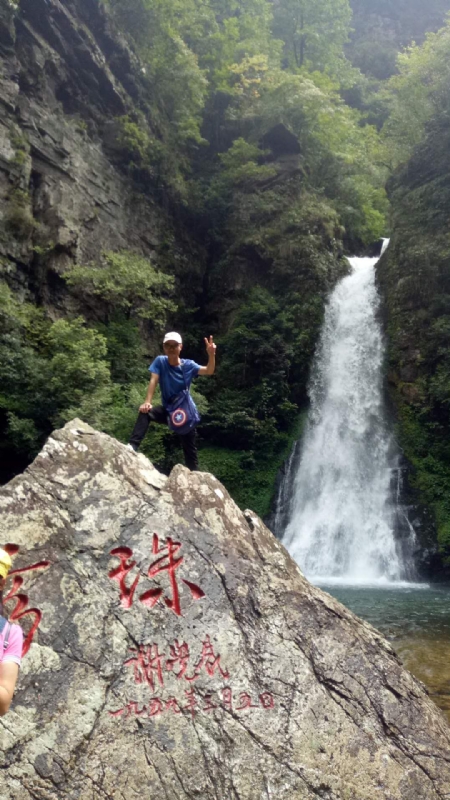 海岸岩崖的第一张照片--长乐相亲服务中心