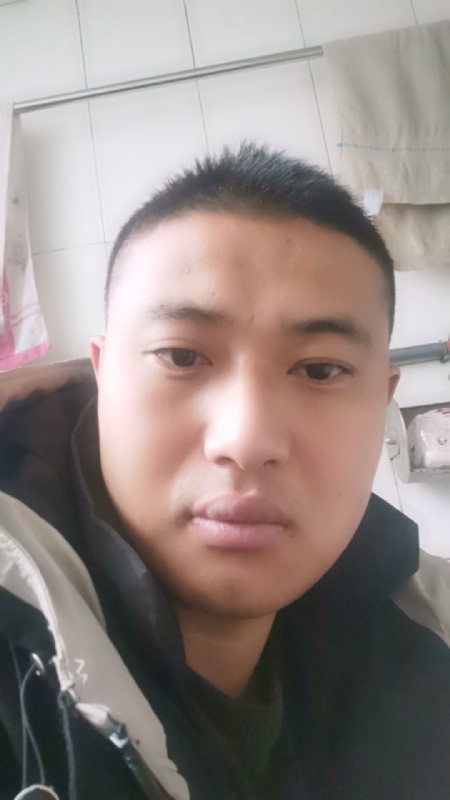 烟花再美不过瞬间的第一张照片--长乐相亲服务中心