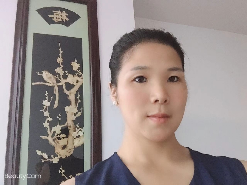 微笑的第一张照片--长乐相亲服务中心