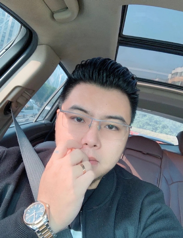 把苹果咬哭的第一张照片--长乐相亲服务中心