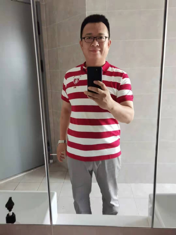 行走的打桩机的第一张照片--长乐相亲服务中心