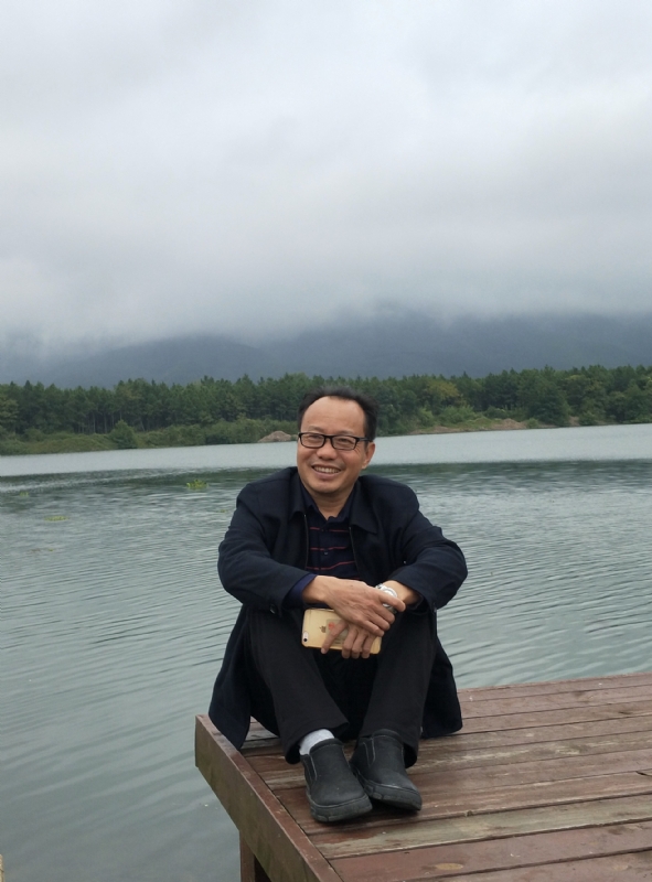 老牛的第一张照片--长乐相亲服务中心