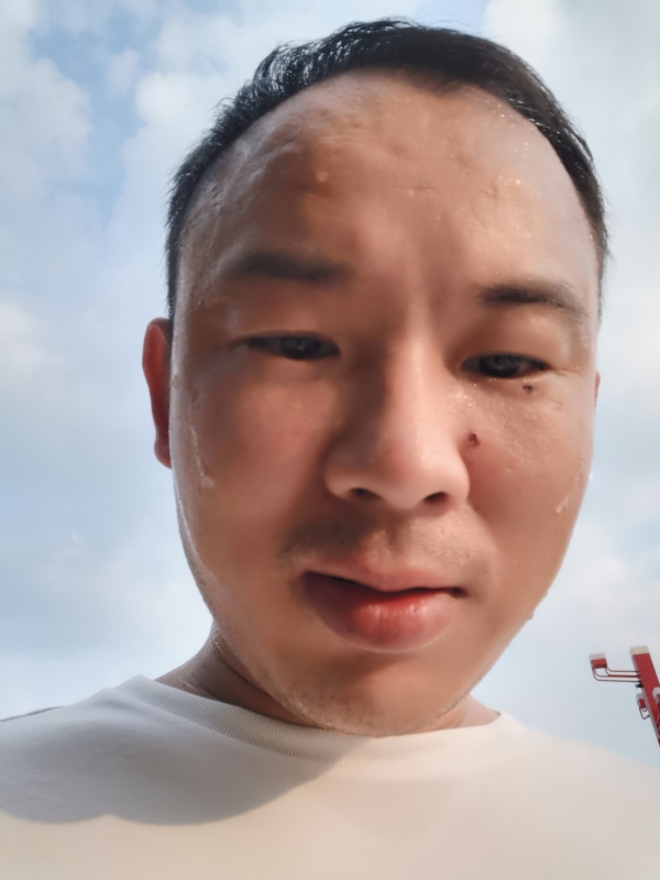 唐老鸭的第一张照片--长乐相亲服务中心