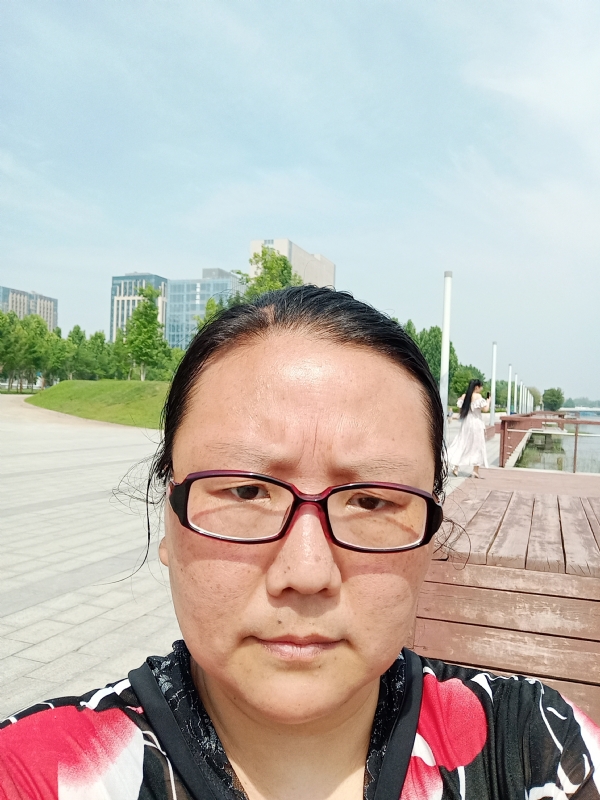 苦乐的第四张照片--长乐相亲服务中心