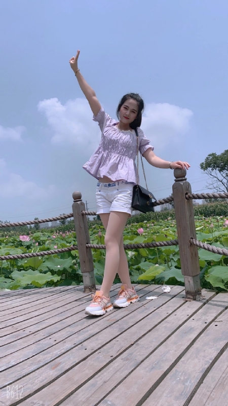 秋水伊人的第一张照片--长乐相亲服务中心