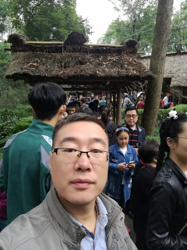 撑起一片天的第一张照片--长乐相亲服务中心