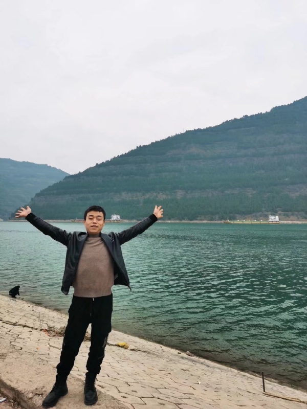 寂寞的风的第一张照片--长乐相亲服务中心