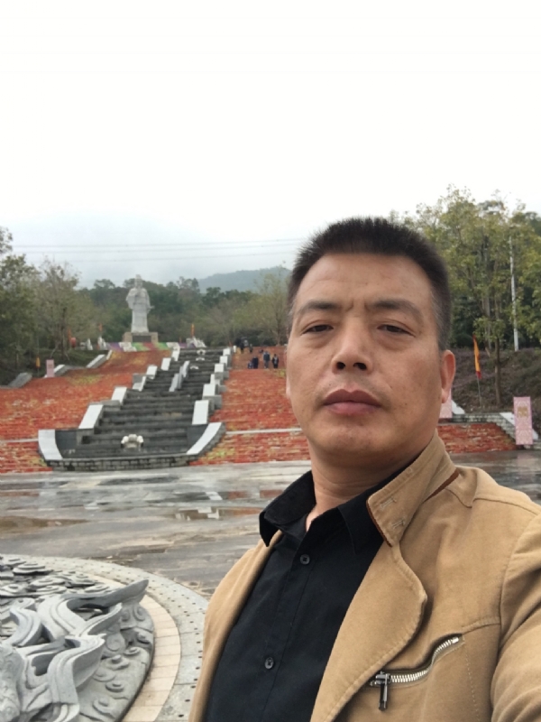 开心的松鼠的第一张照片--长乐相亲服务中心