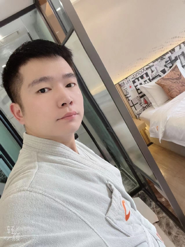 绿帽的第一张照片--长乐相亲服务中心