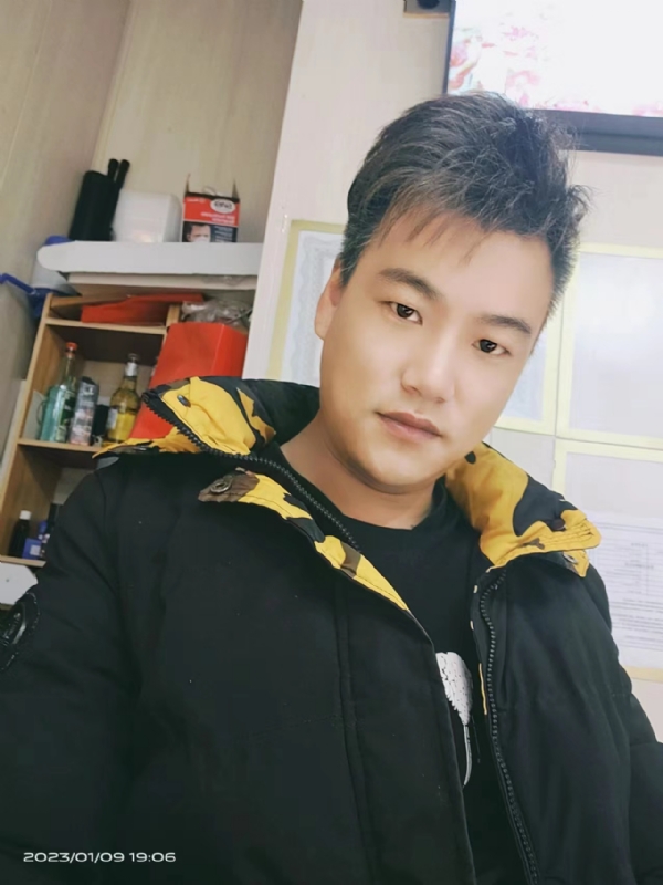 孤酒枕愁眼眠的第一张照片--长乐相亲服务中心