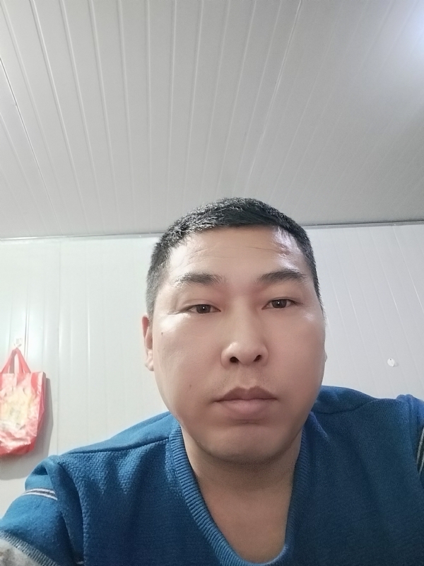 开着拖拉机去兜风的第一张照片--长乐相亲服务中心