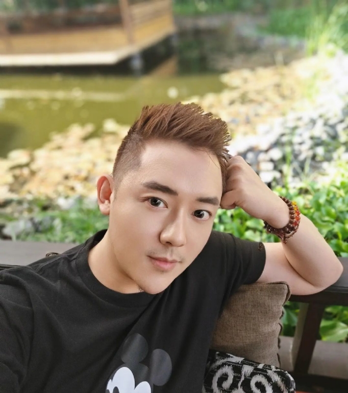 黄家豪的第二张照片--长乐相亲服务中心