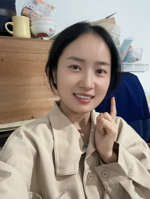多喝热水的第一张照片--长乐相亲服务中心