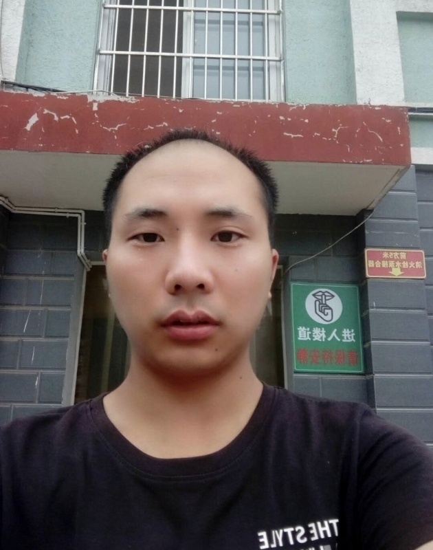 亮亮的第一张照片--长乐相亲服务中心