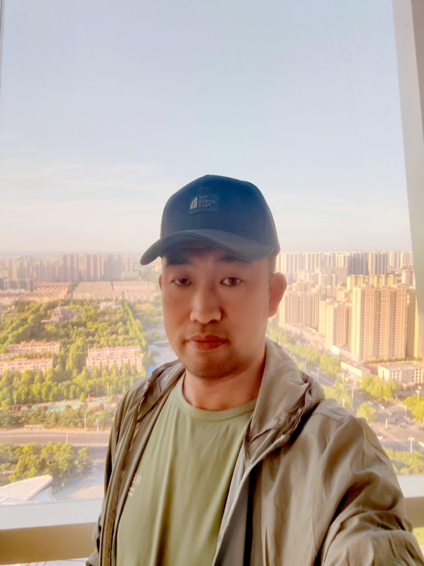 勇攀高峰的第二张照片--长乐相亲服务中心