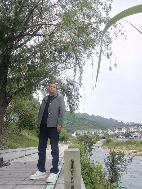 飞雪飘零的第一张照片--长乐相亲服务中心
