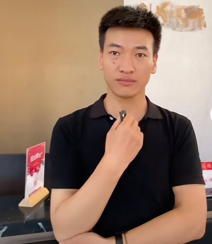 一杯梁白开的第一张照片--长乐相亲服务中心