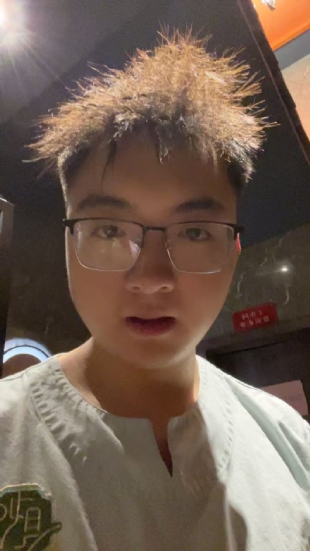 成熟稳重的男士的第一张照片--长乐相亲服务中心