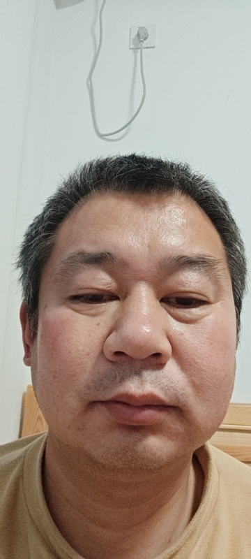 龙万的第一张照片--长乐相亲服务中心