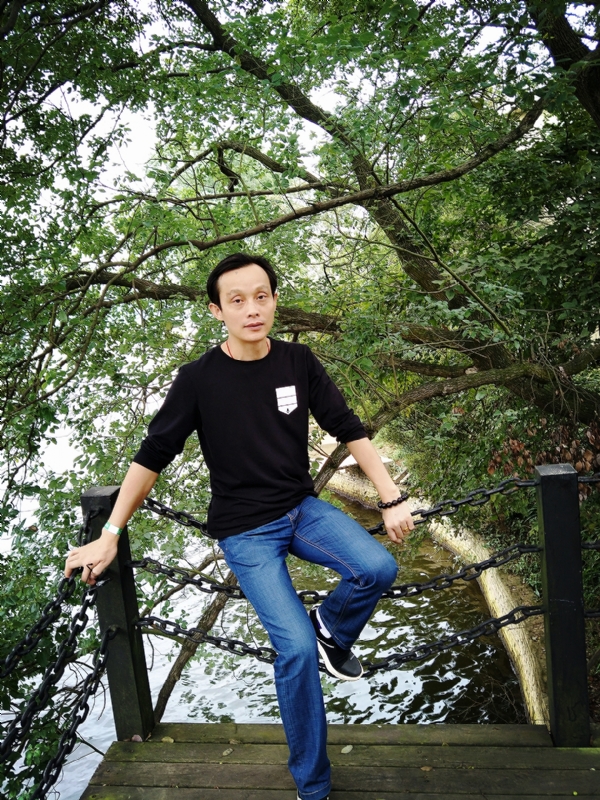 易进的第一张照片--长乐相亲服务中心