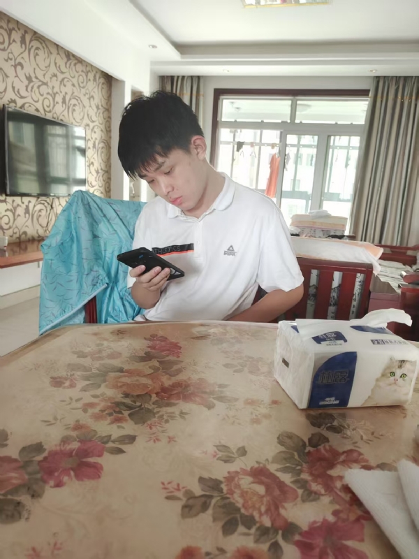 铁在烧的第一张照片--长乐相亲服务中心