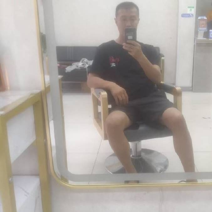 闫杰的第一张照片--长乐相亲服务中心