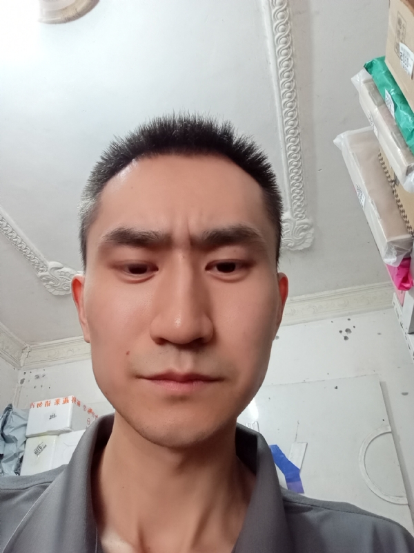 西门吹雪的第一张照片--长乐相亲服务中心
